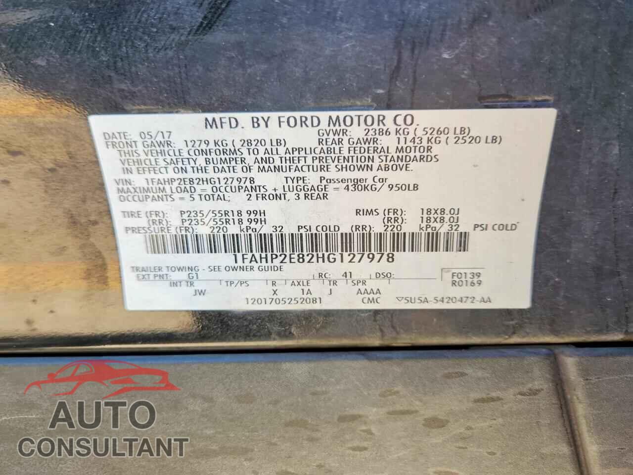 FORD TAURUS 2017 - 1FAHP2E82HG127978
