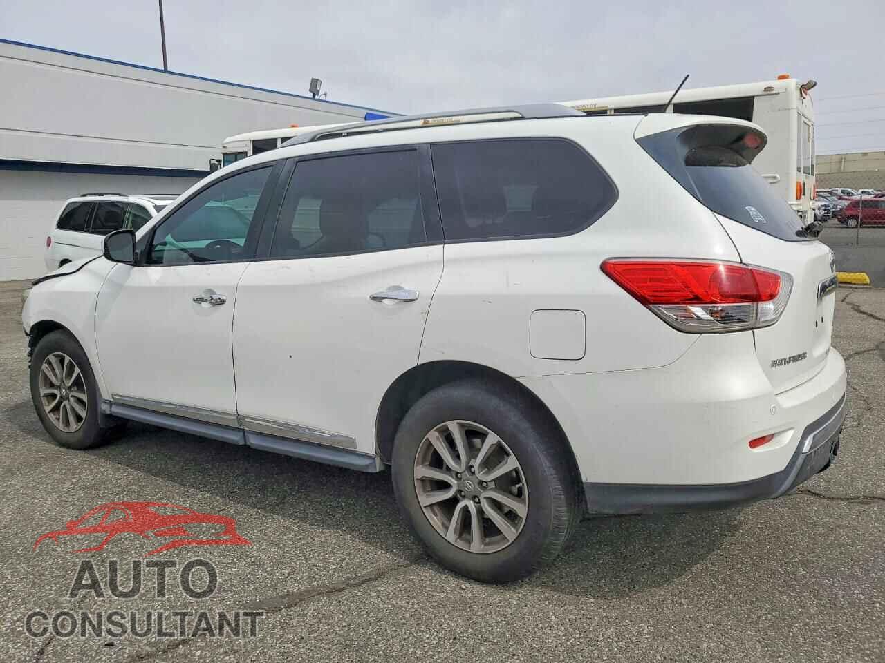NISSAN PATHFINDER 2013 - 5N1AR2MM9DC643630