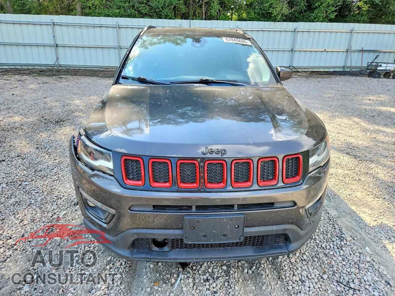JEEP COMPASS 2018 - 3C4NJDBB6JT304155