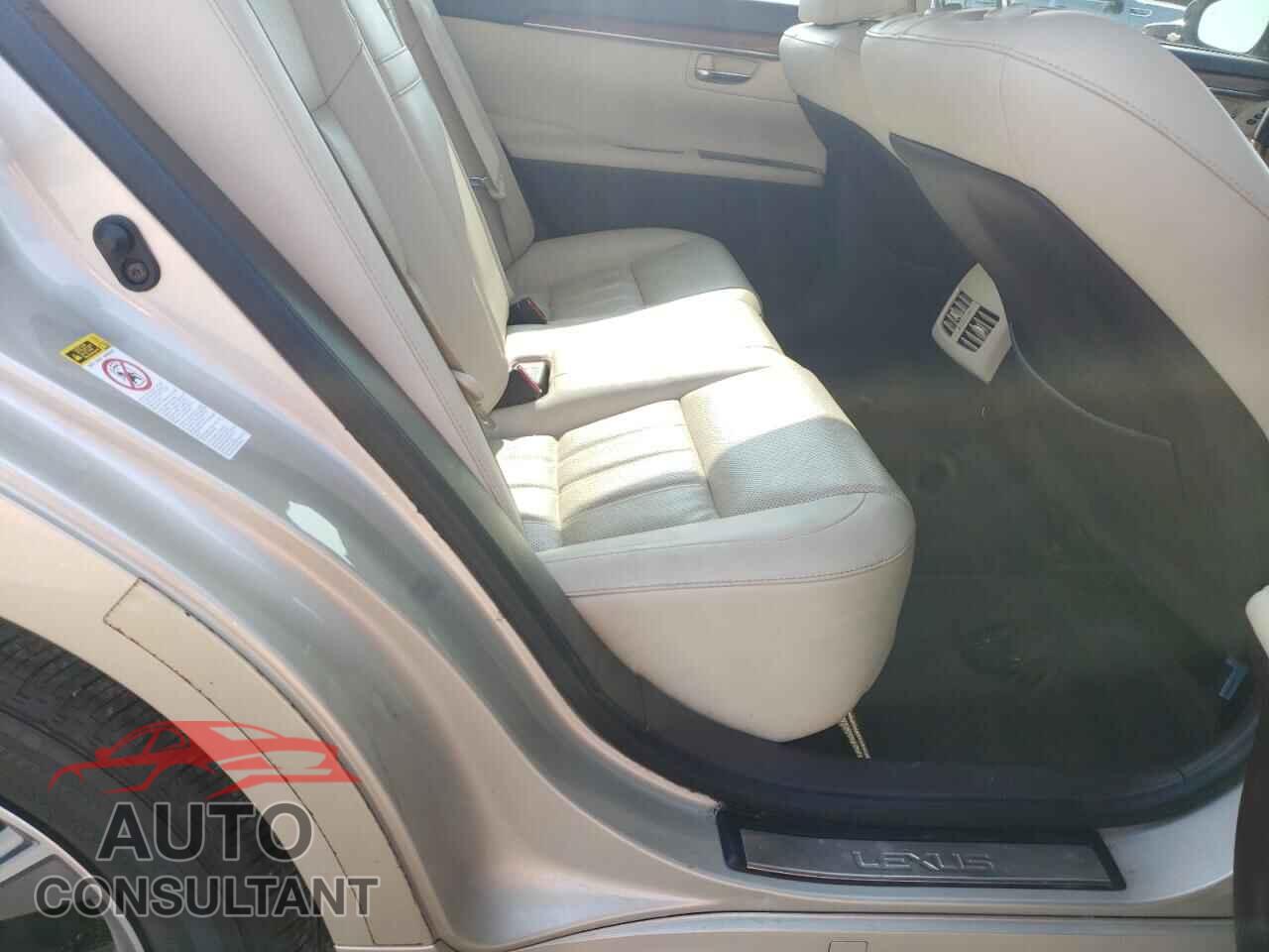 LEXUS ES300 2018 - JTHBW1GG3J2189330