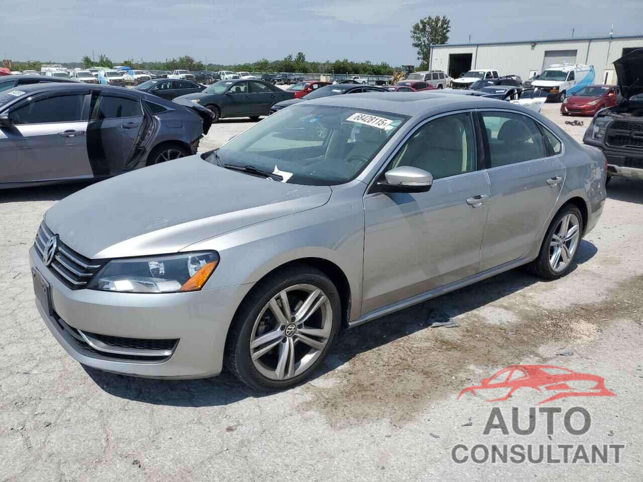 VOLKSWAGEN PASSAT 2014 - 1VWBS7A32EC072647