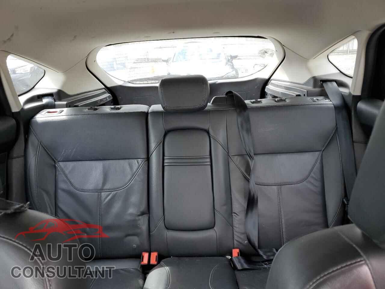 FORD FOCUS 2016 - 1FADP3K24GL340389