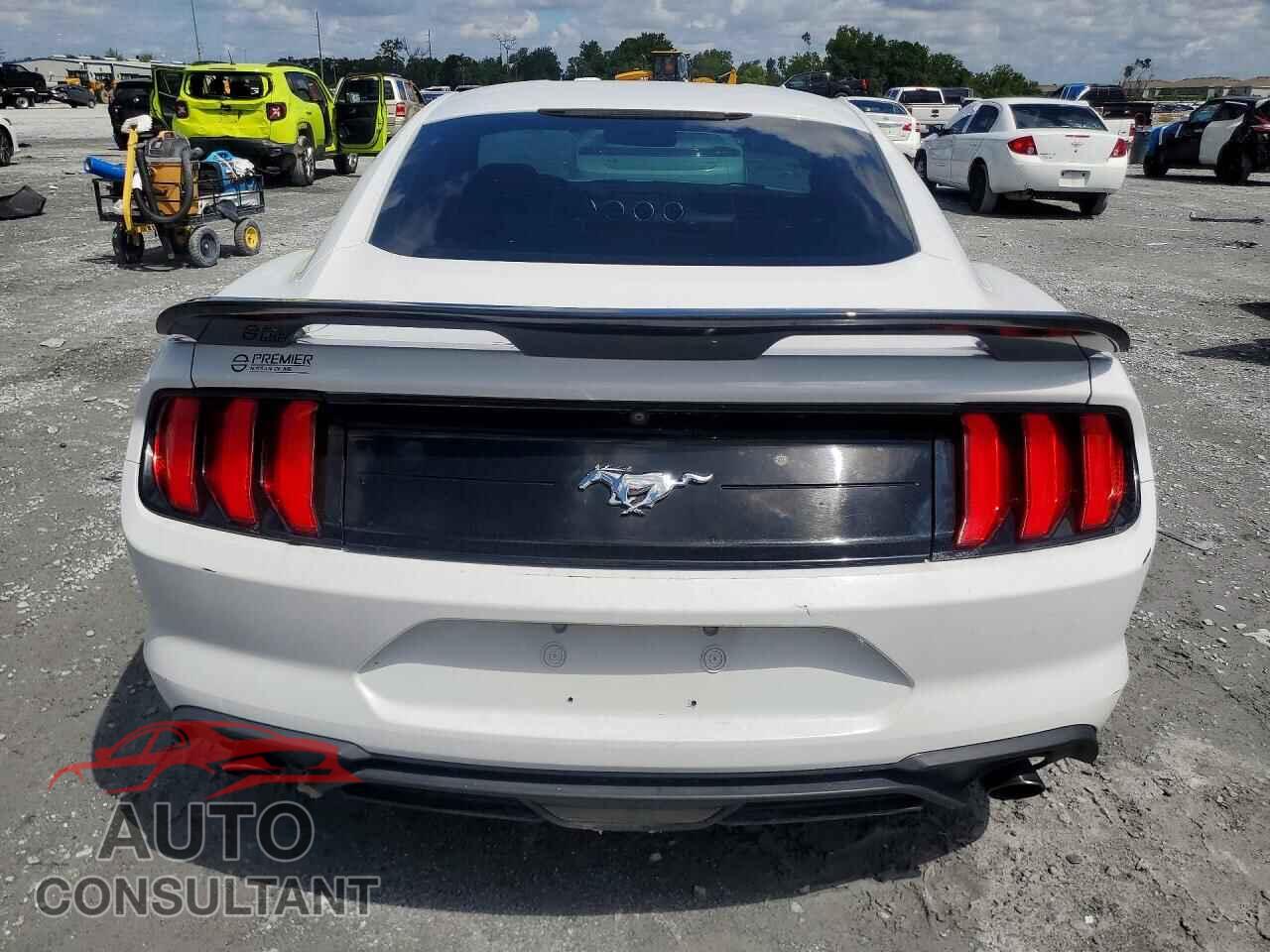 FORD MUSTANG 2018 - 1FA6P8TH2J5106028