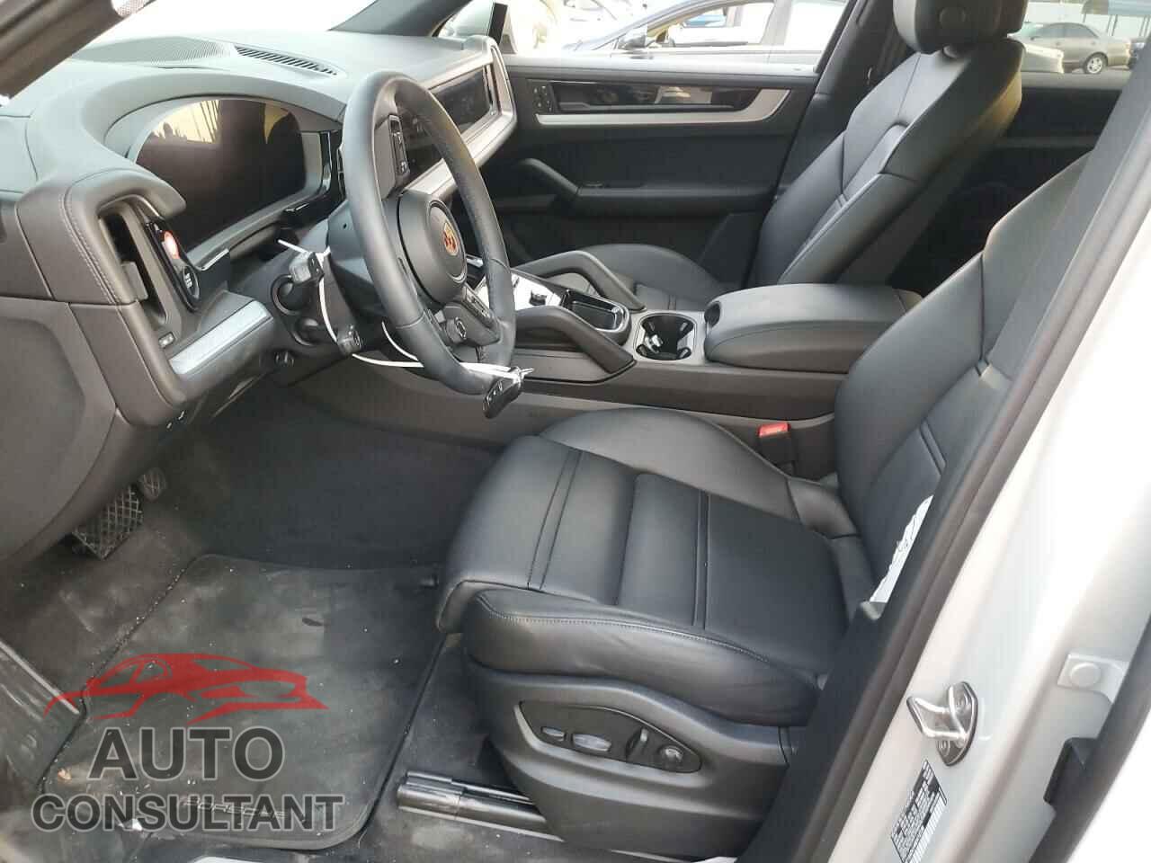 PORSCHE CAYENNE 2024 - WP1AA2AY4RDA10228