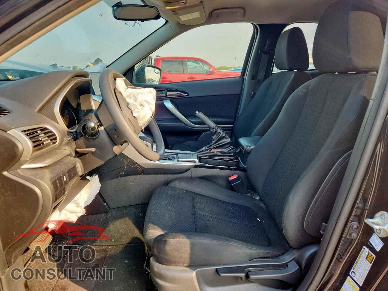 MITSUBISHI ECLIPSE 2018 - JA4AT4AA4JZ048036
