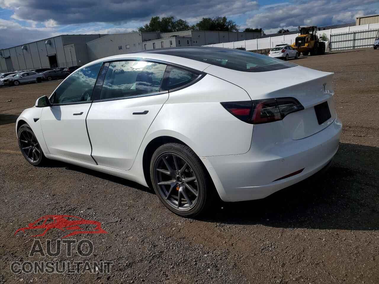 TESLA MODEL 3 2022 - 5YJ3E1EA9NF372211