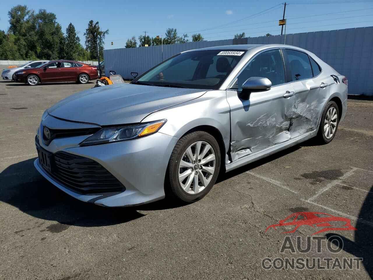 TOYOTA CAMRY 2018 - 4T1B11HK3JU599113