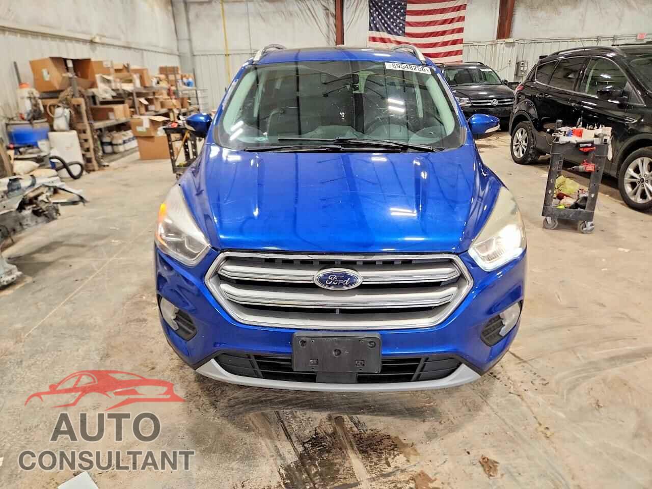 FORD ESCAPE 2017 - 1FMCU9J93HUC08098