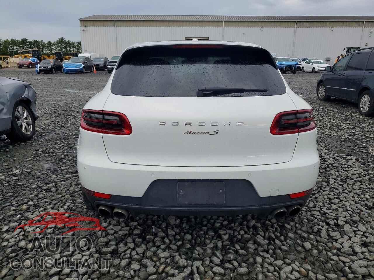 PORSCHE MACAN 2015 - WP1AB2A57FLB70043