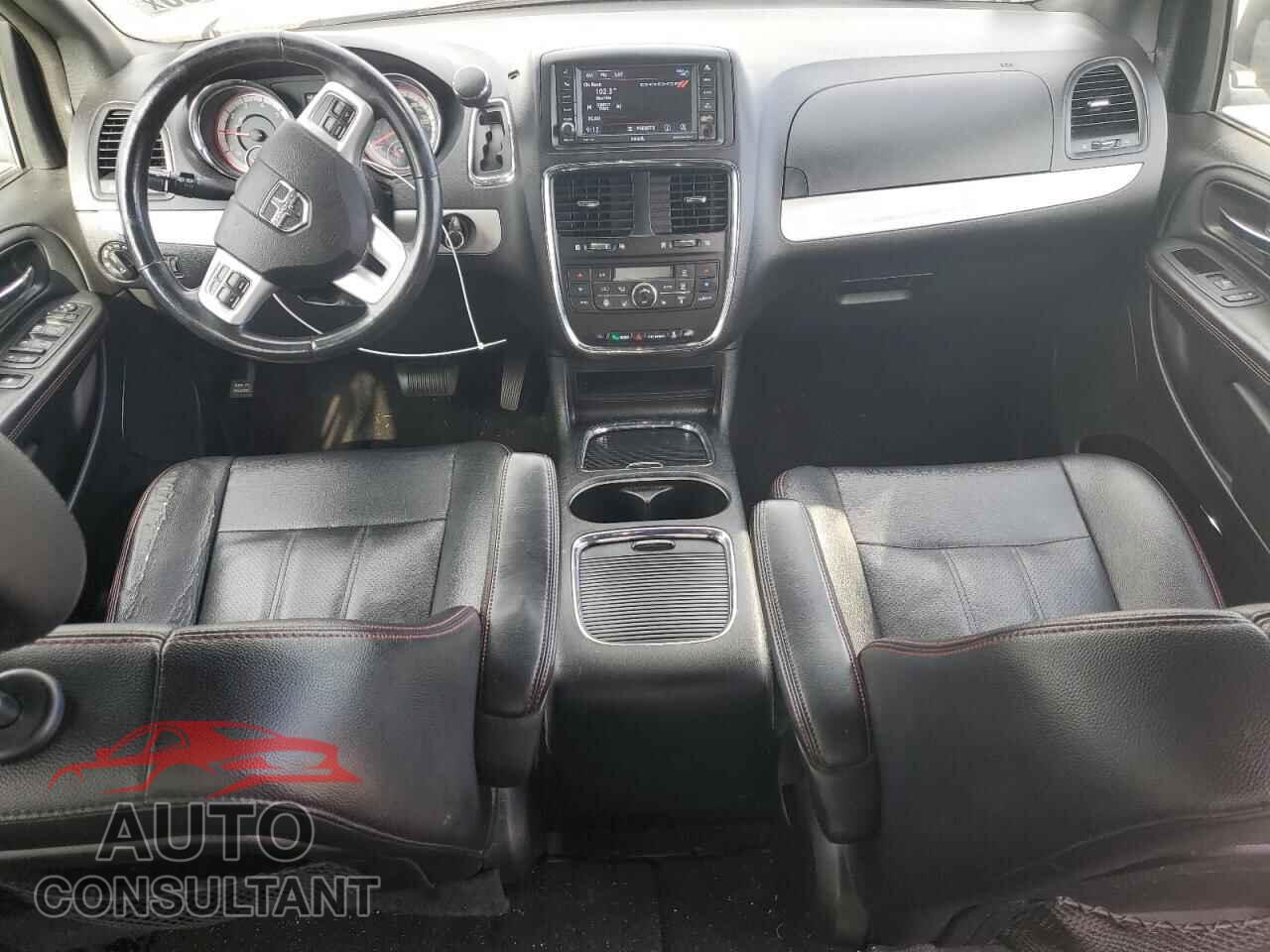 DODGE CARAVAN 2018 - 2C4RDGEG1JR271764