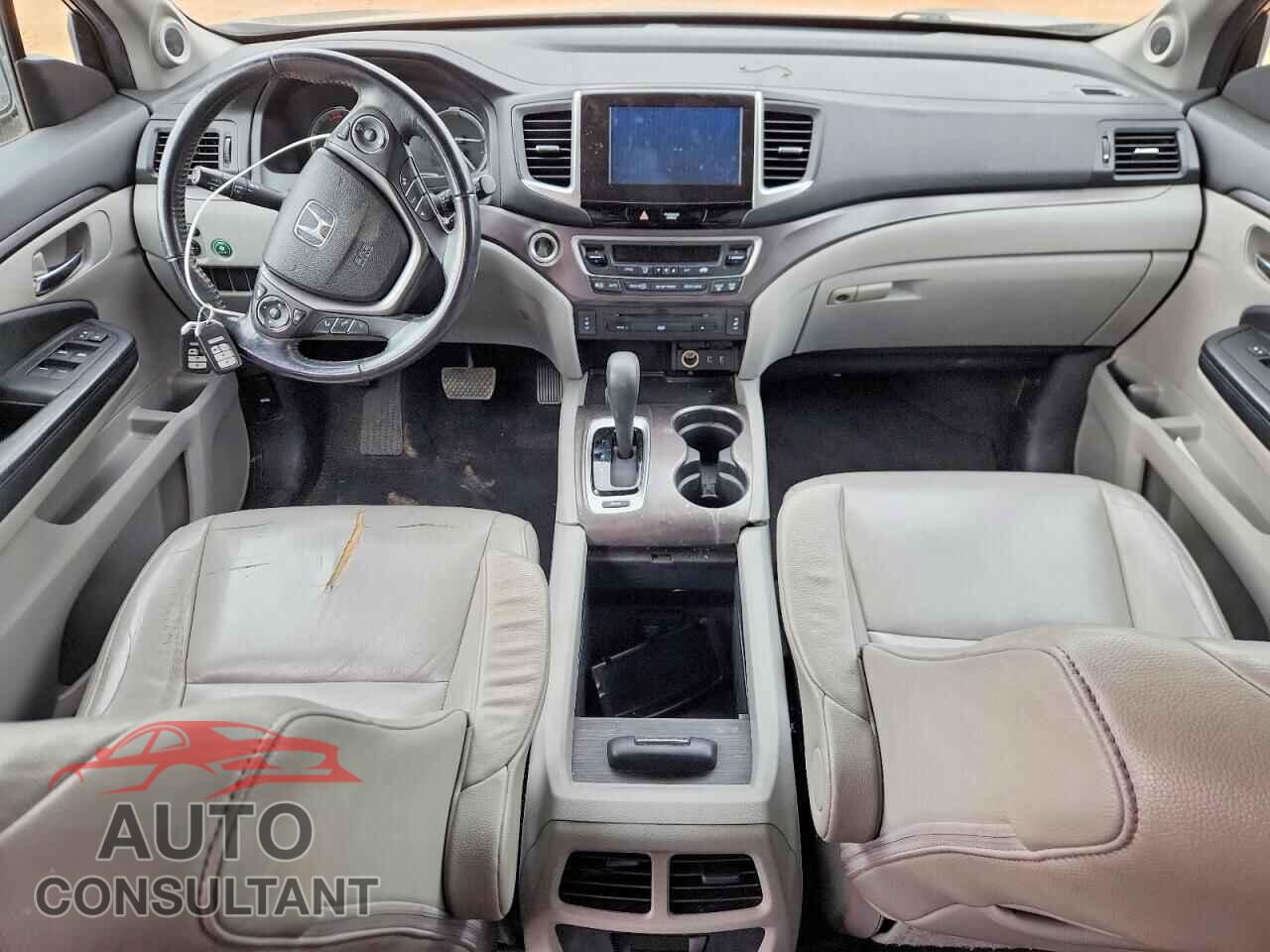 HONDA PILOT 2017 - 5FNYF5H80HB013675