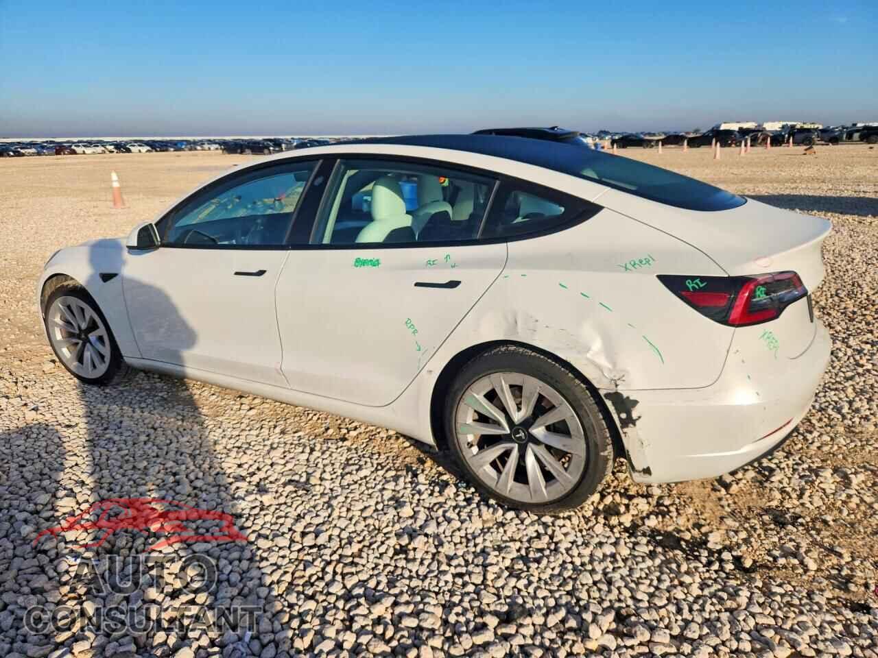 TESLA MODEL 3 2021 - 5YJ3E1EA6MF990360