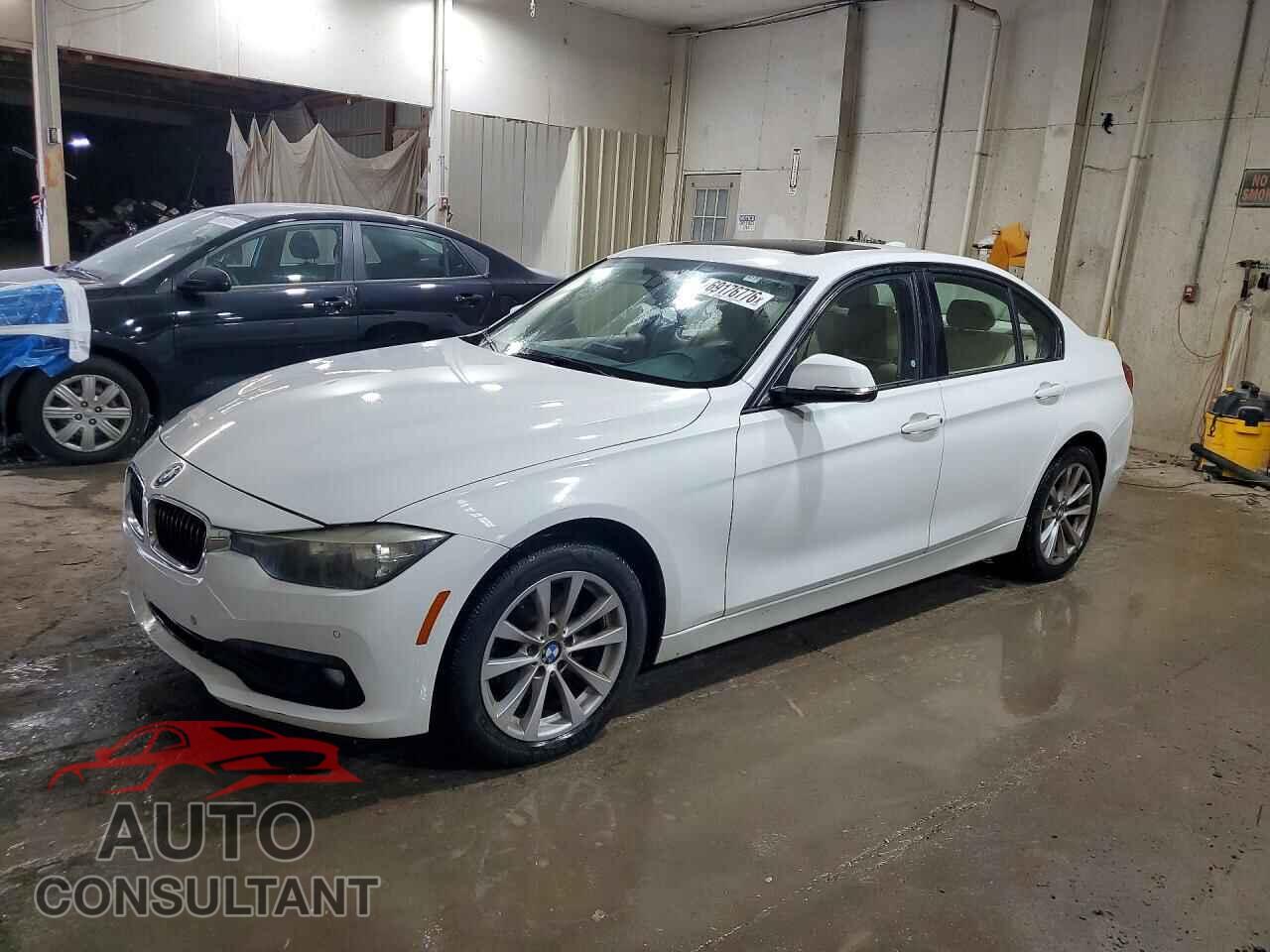 BMW 3 SERIES 2016 - WBA8E1G56GNU10212