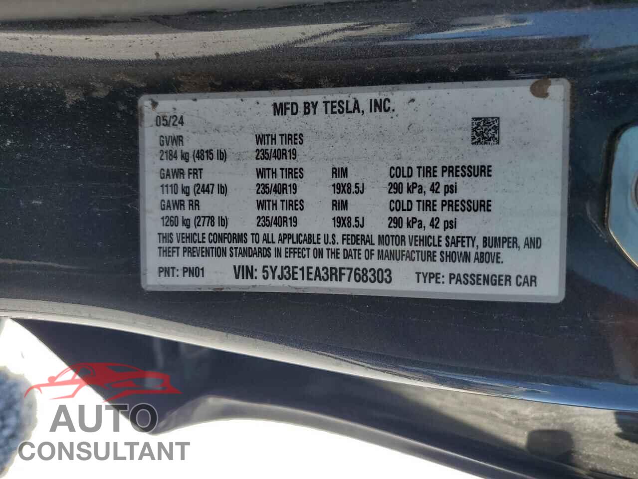TESLA MODEL 3 2024 - 5YJ3E1EA3RF768303