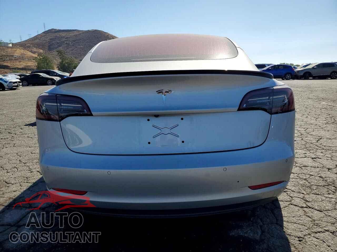 TESLA MODEL 3 2017 - 5YJ3E1EA4HF002482
