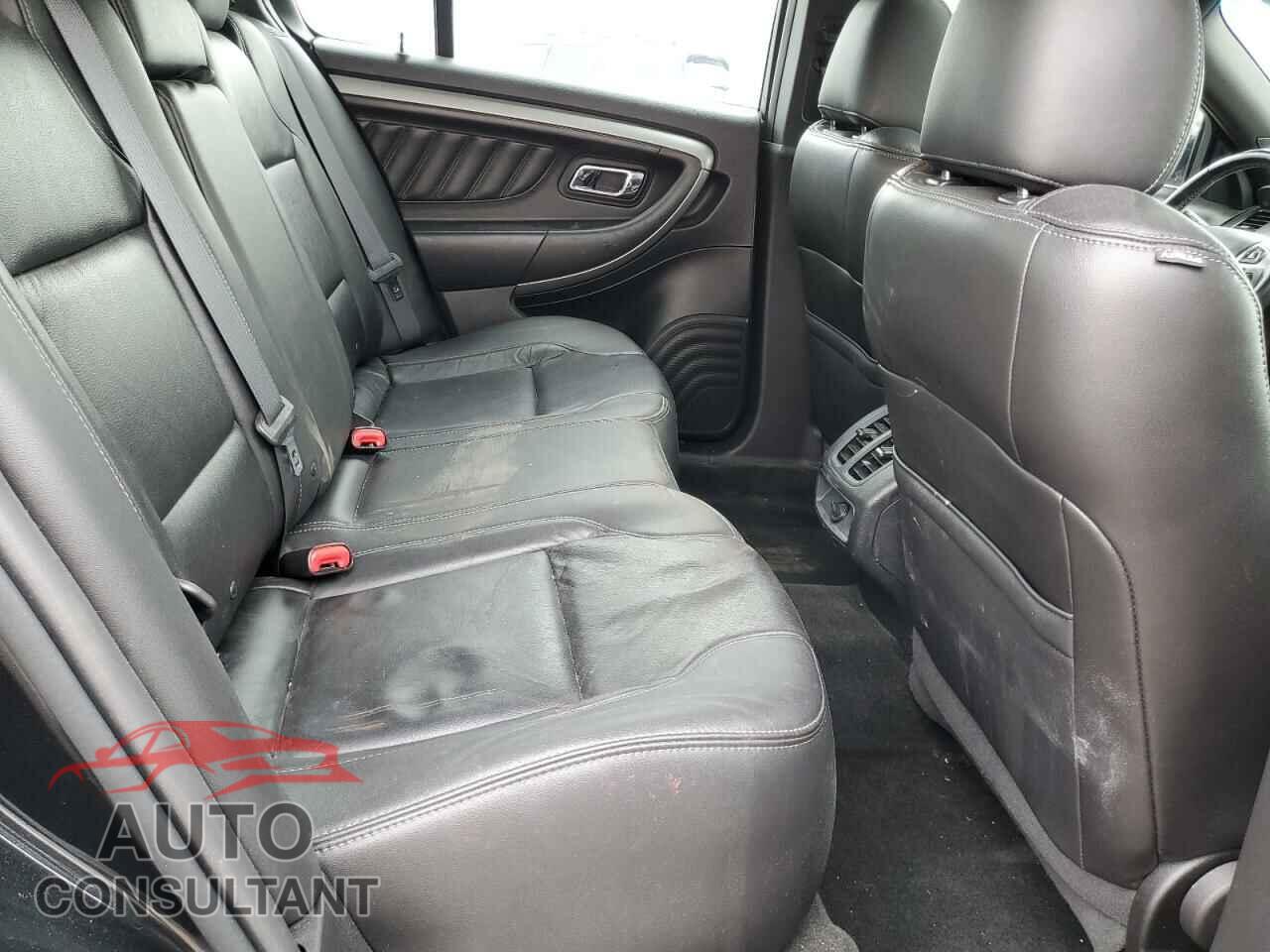 FORD TAURUS 2015 - 1FAHP2E82FG208668