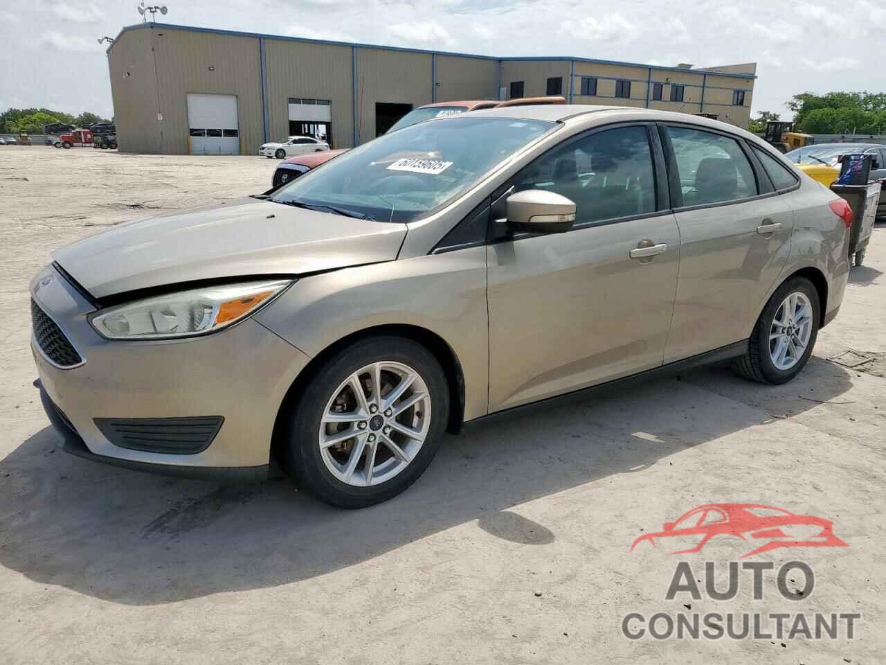 FORD FOCUS 2015 - 1FADP3F23FL243807