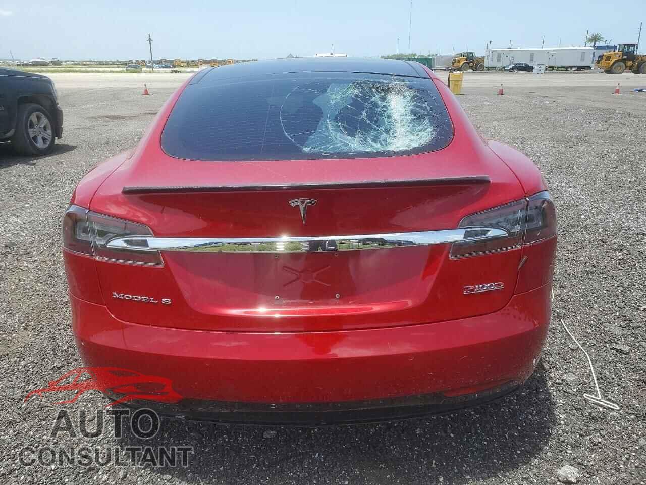 TESLA MODEL S 2018 - 5YJSA1E47JF239703