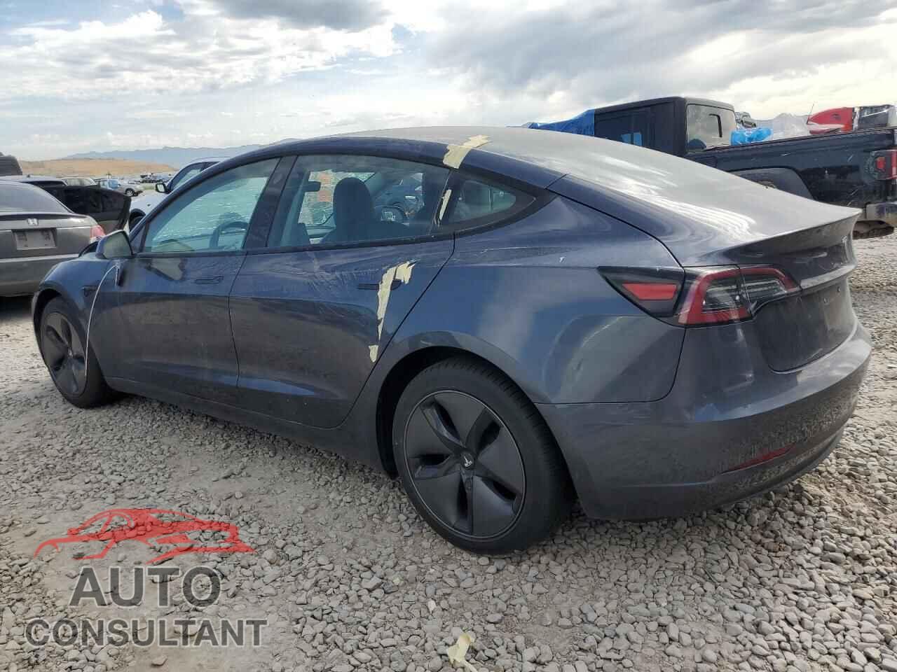 TESLA MODEL 3 2021 - 5YJ3E1EA4MF092310