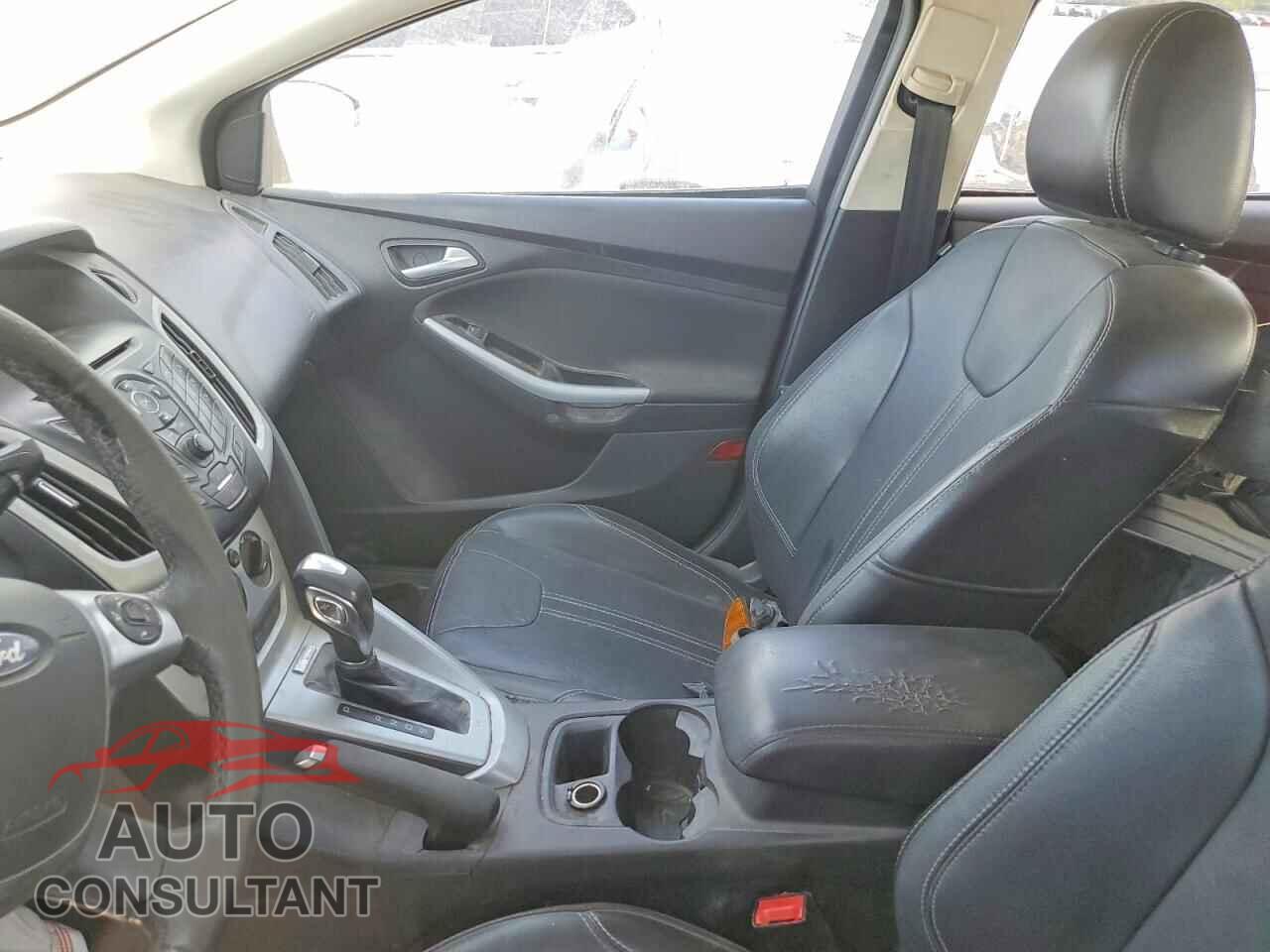 FORD FOCUS 2014 - 1FADP3F25EL288617
