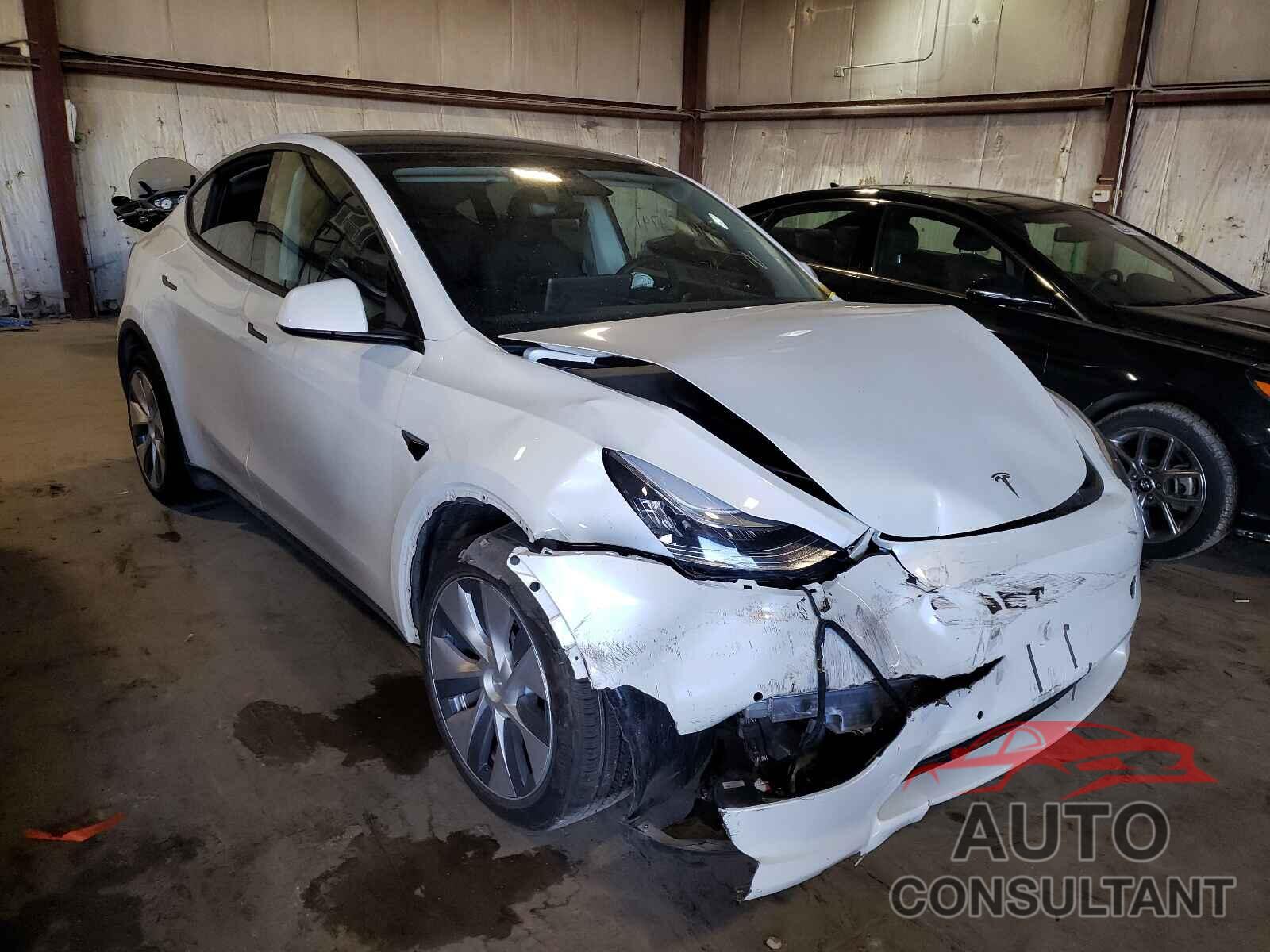 TESLA MODEL Y 2021 - 5YJYGDEE9MF063406