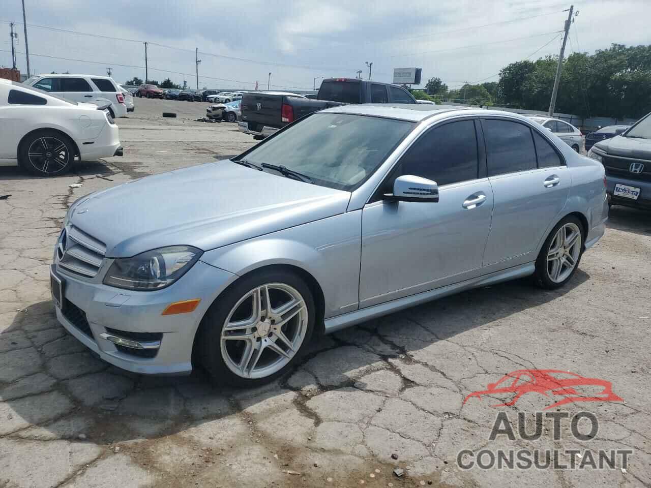 MERCEDES-BENZ C-CLASS 2013 - WDDGF4HBXDA851903