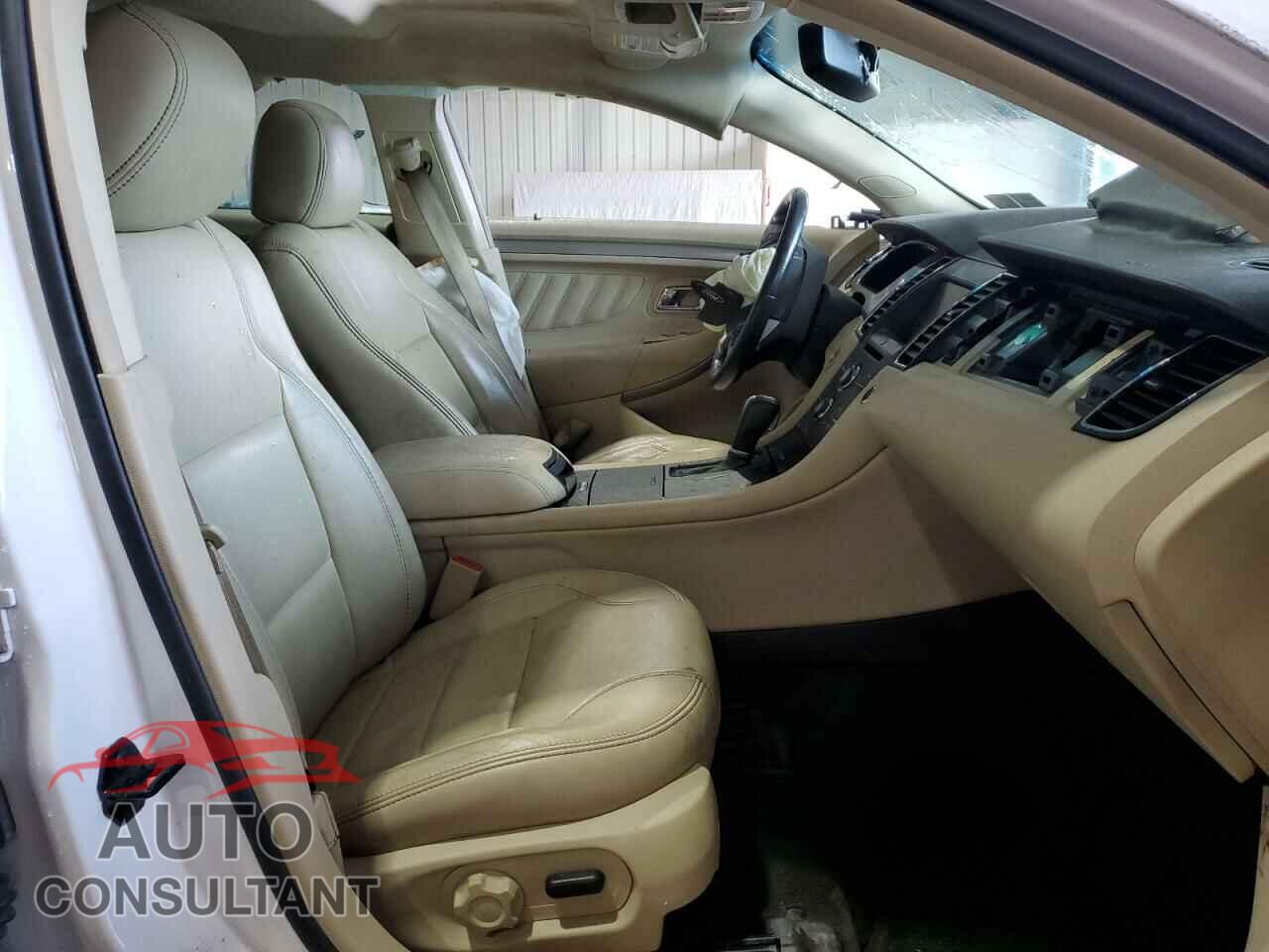 FORD TAURUS 2013 - 1FAHP2E89DG200693