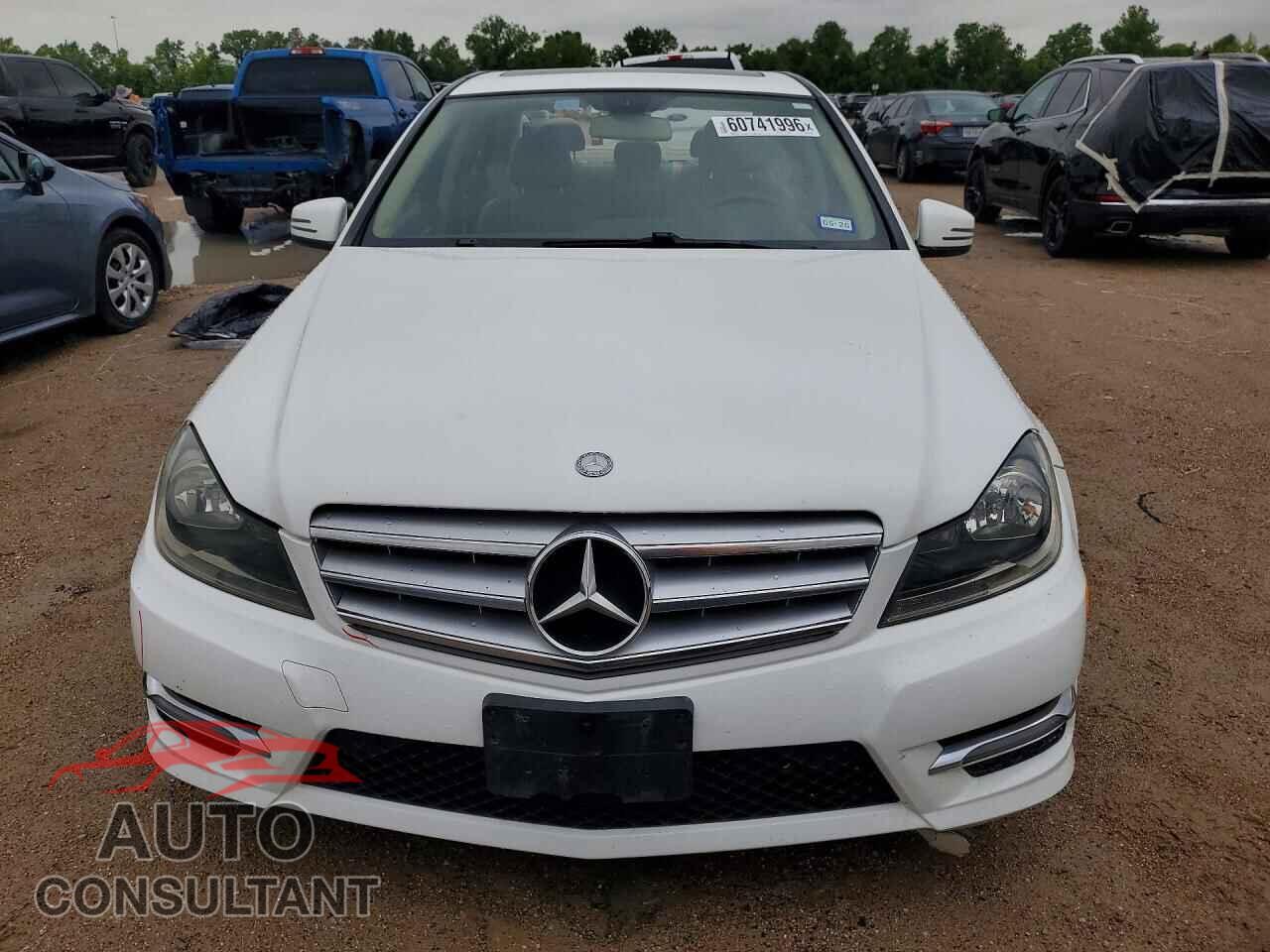 MERCEDES-BENZ C-CLASS 2013 - WDDGF4HB6DA825346