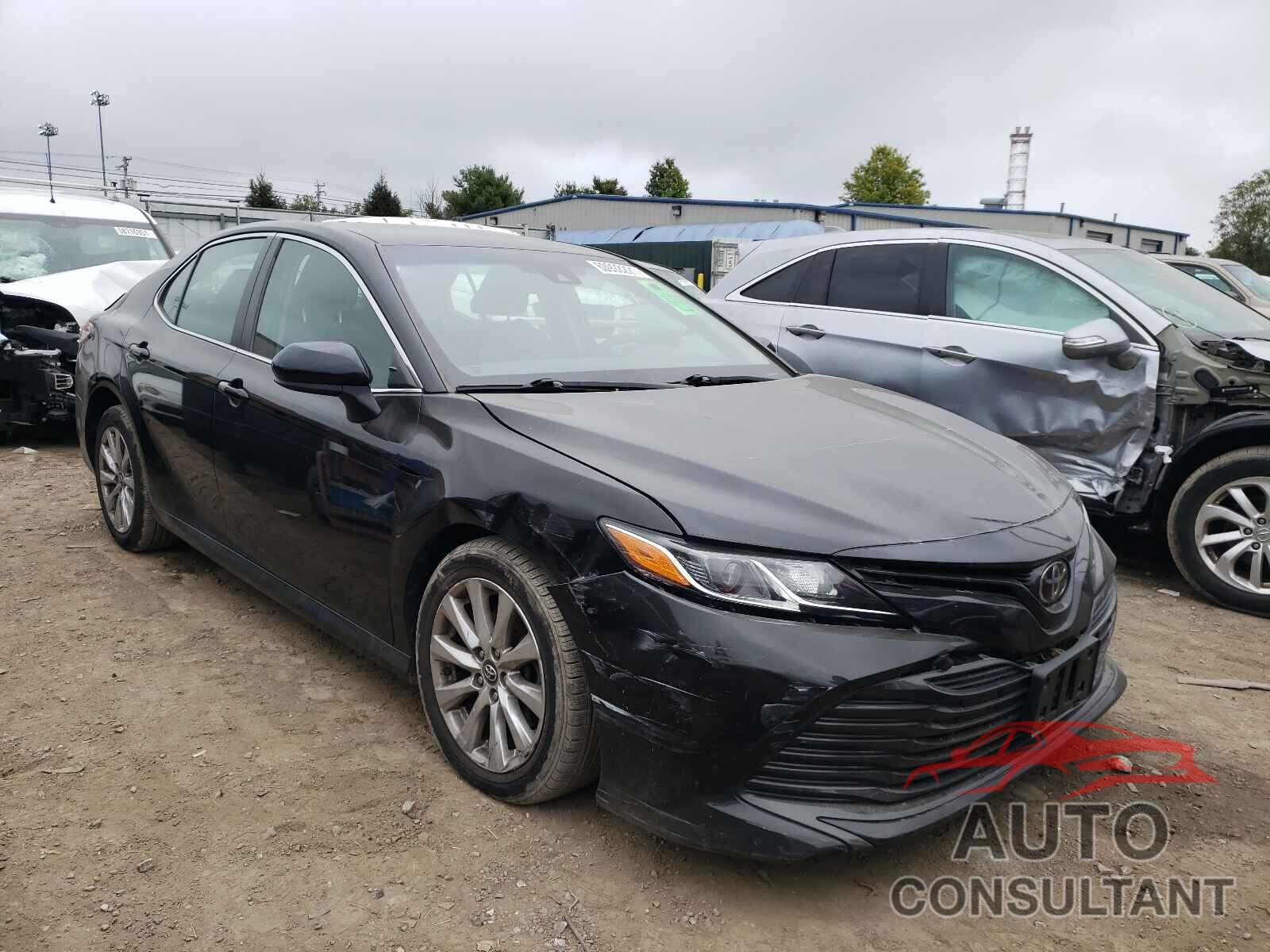TOYOTA CAMRY 2018 - 4T1B11HKXJU007058