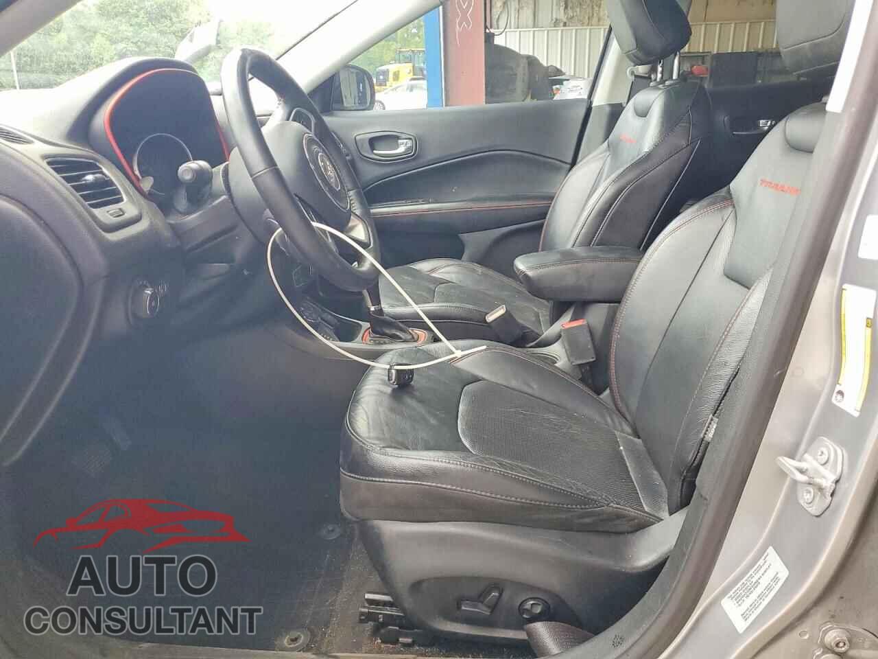 JEEP COMPASS 2017 - 3C4NJDDB8HT640414