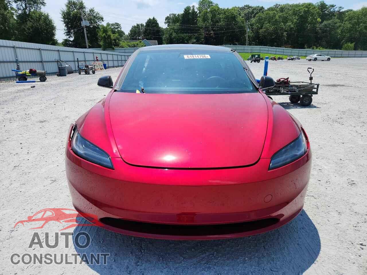 TESLA MODEL 3 2024 - 5YJ3E1EA2RF844867