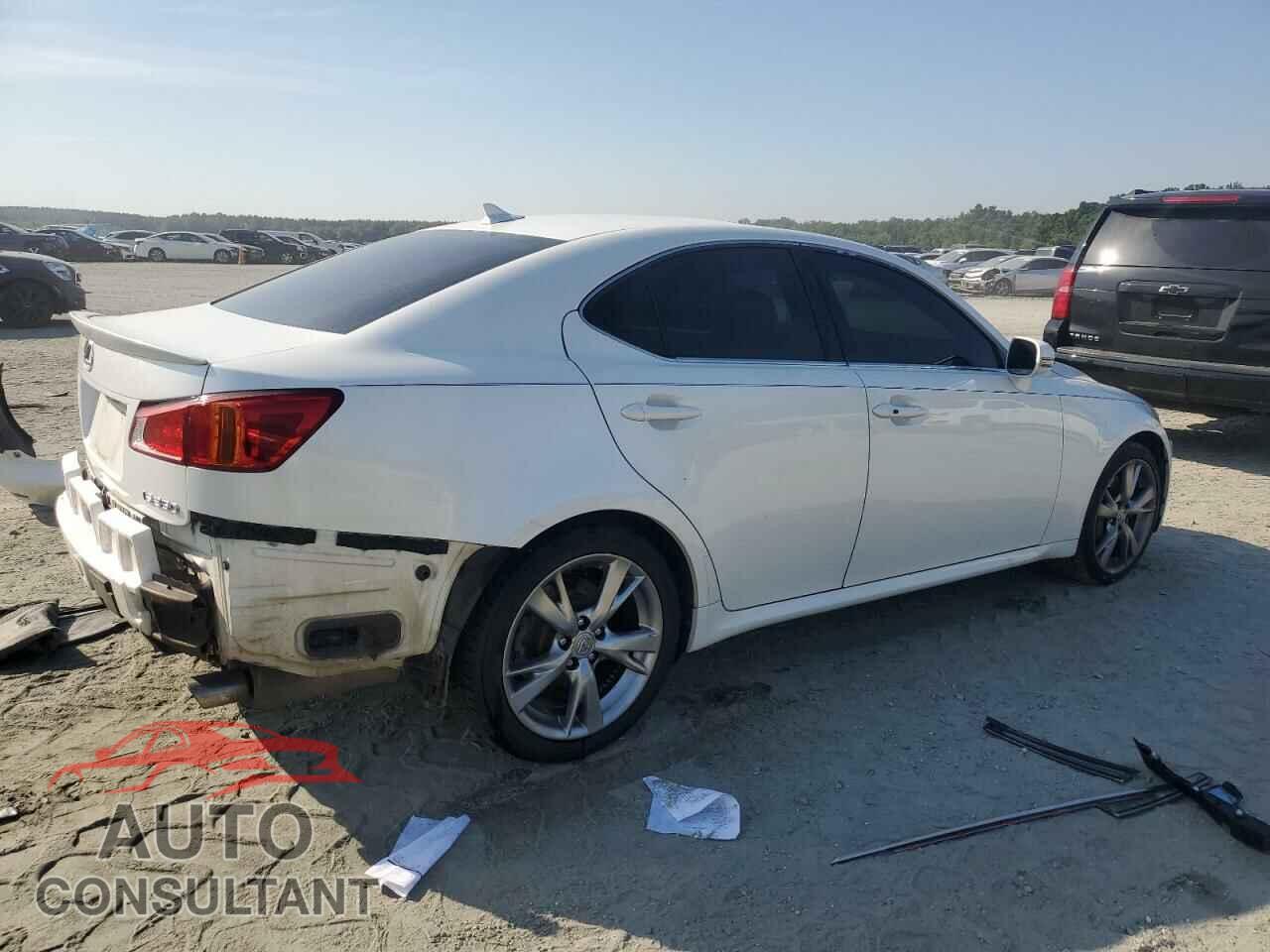LEXUS IS 2009 - JTHBE262892016820
