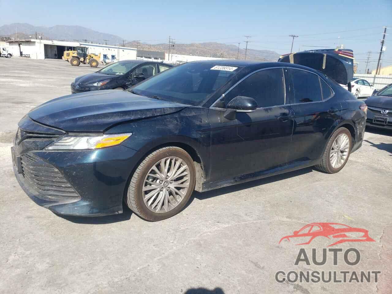 TOYOTA CAMRY 2018 - 4T1B11HK3JU513864