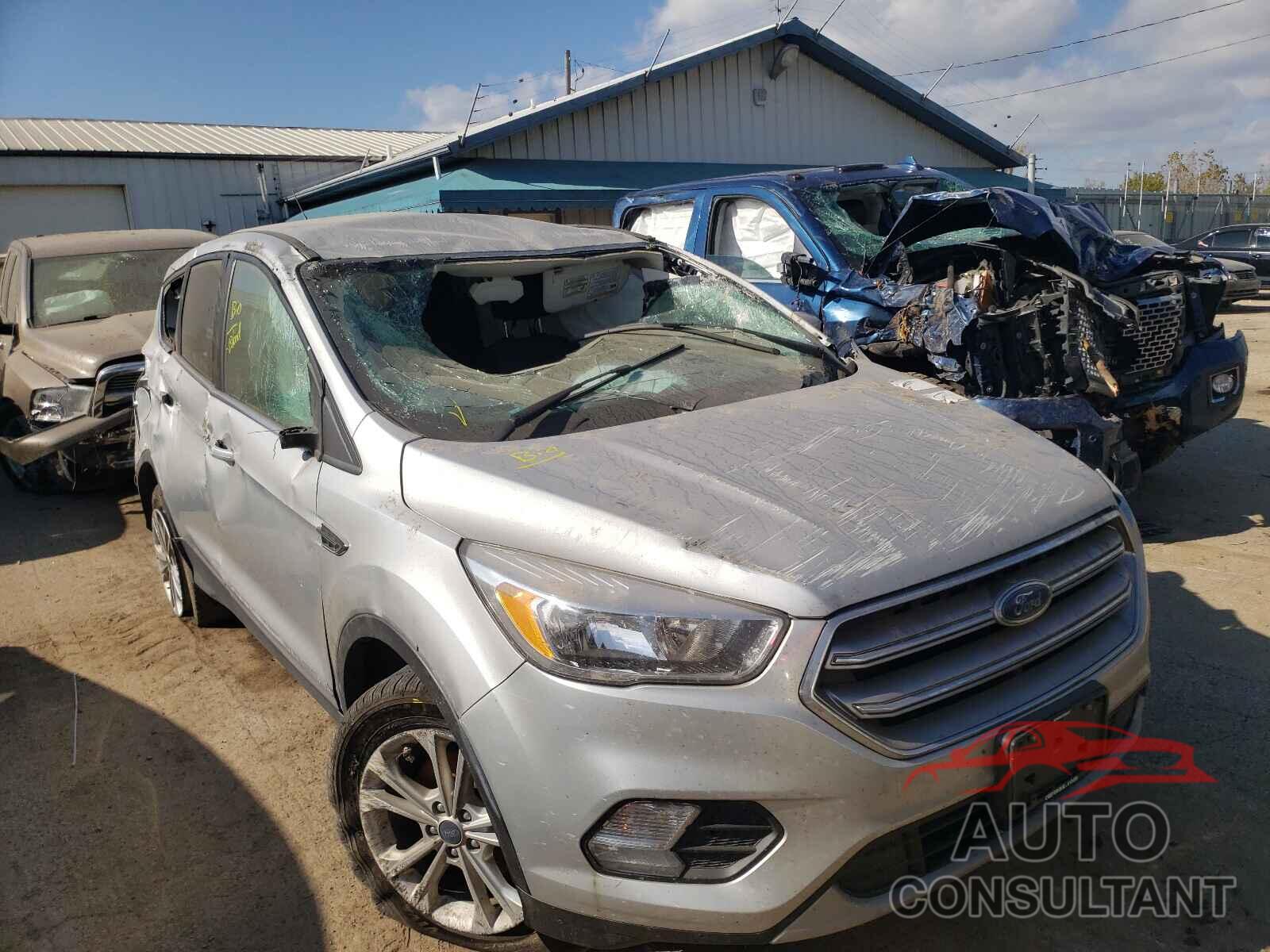 FORD ESCAPE 2017 - 1FMCU0GDXHUC79810