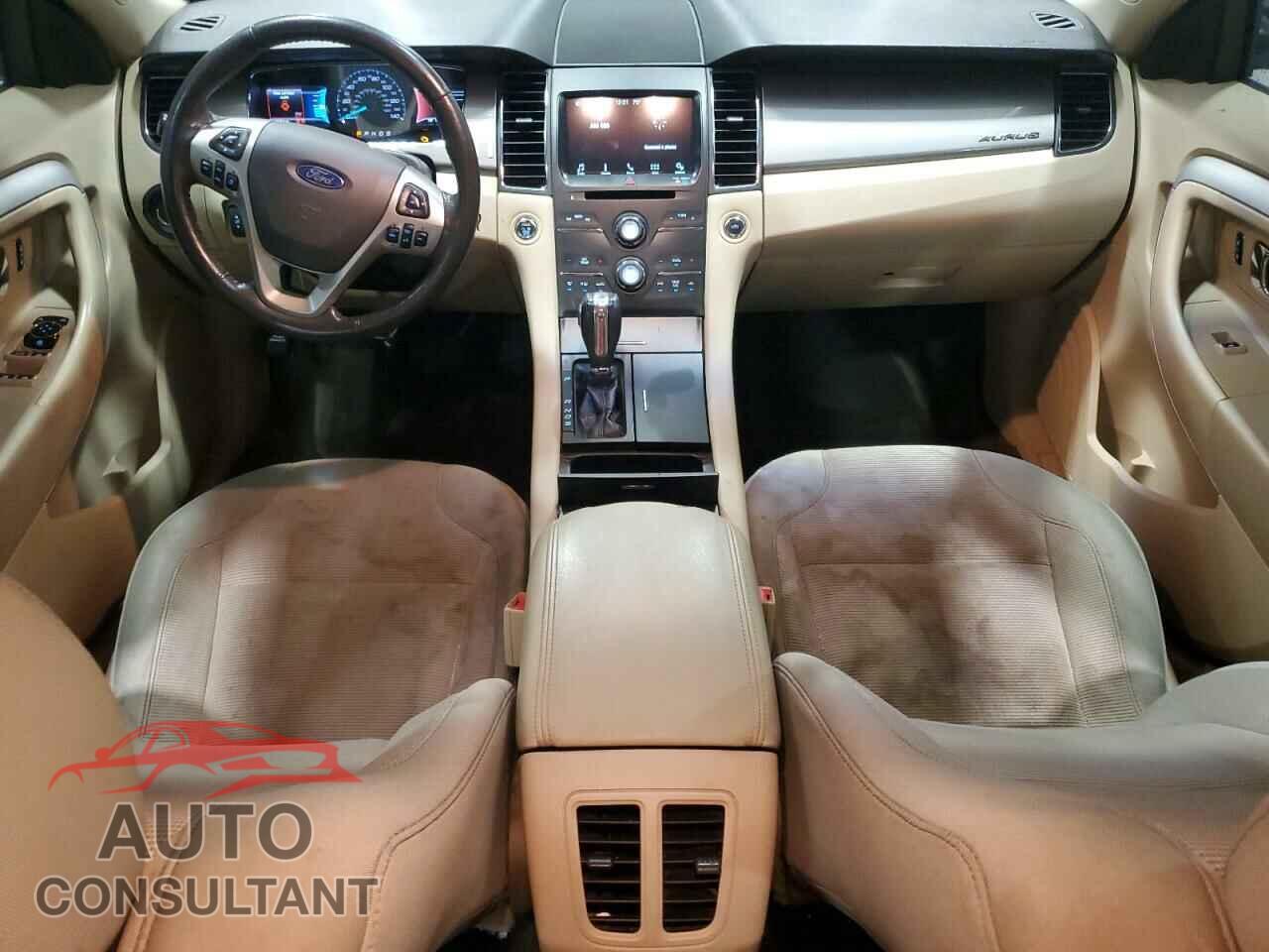 FORD TAURUS 2017 - 1FAHP2E89HG112569