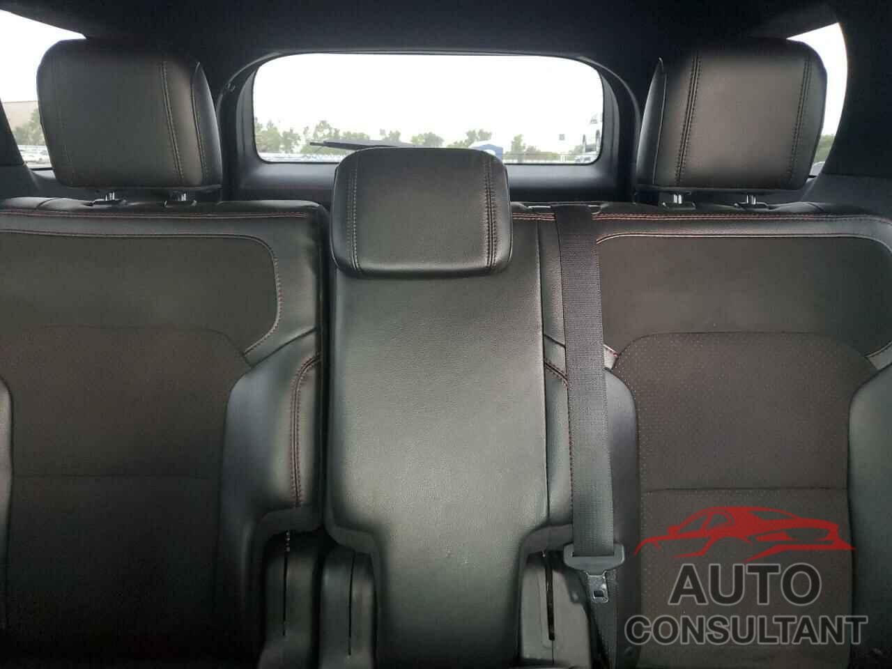 FORD EXPLORER 2018 - 1FM5K7D89JGC52102
