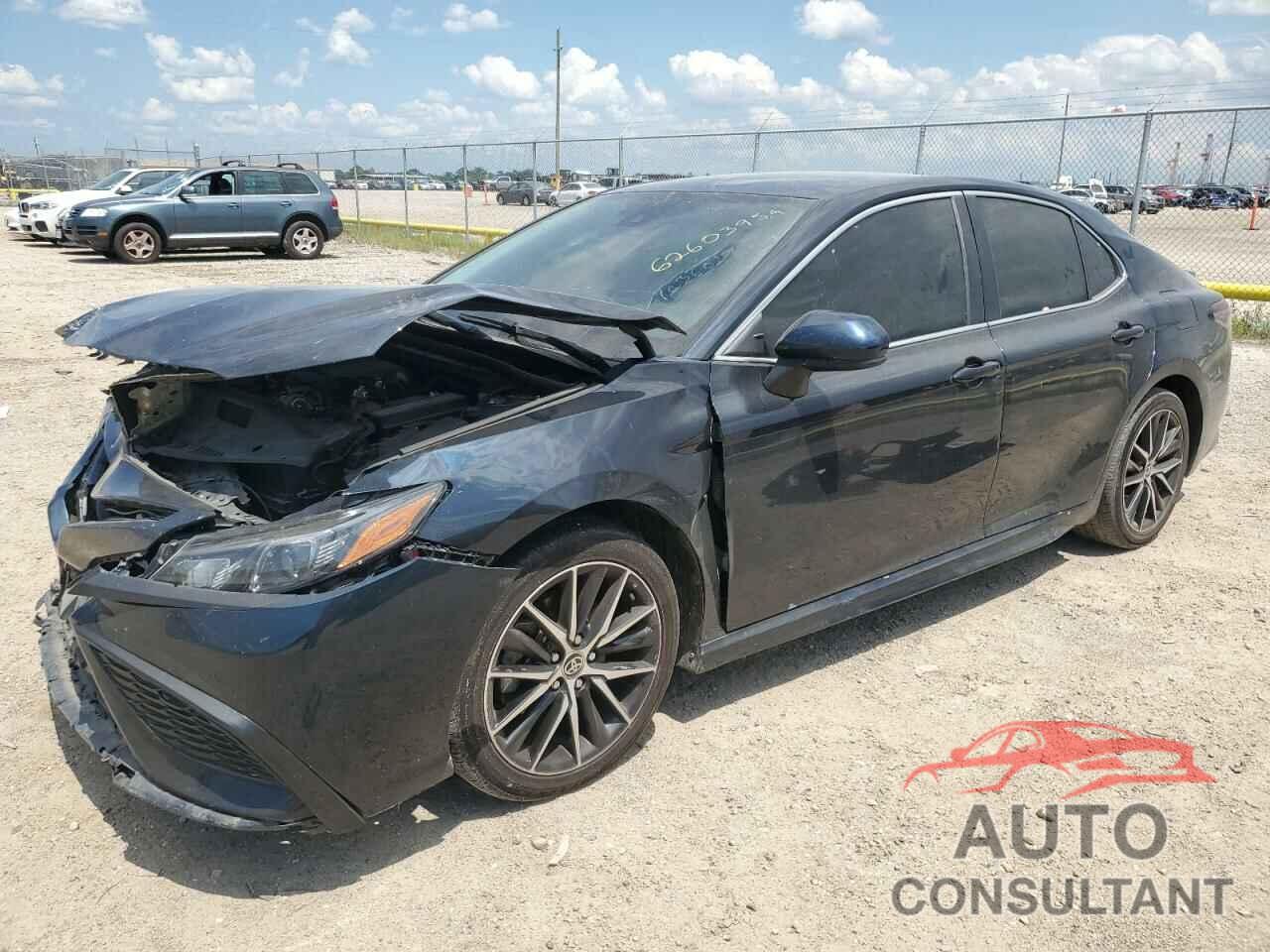 TOYOTA CAMRY 2021 - 4T1G11AK5MU439965