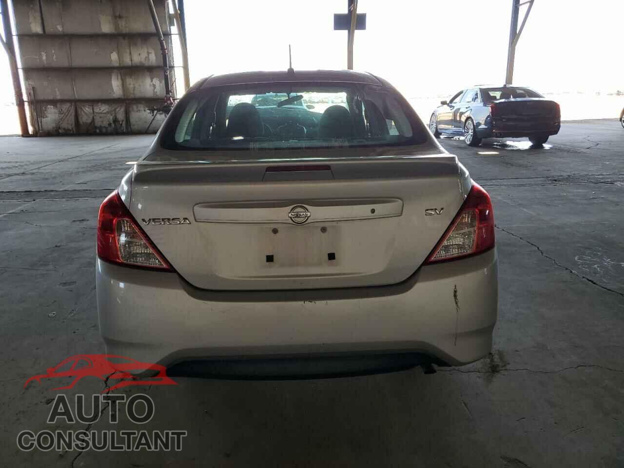 NISSAN VERSA 2017 - 3N1CN7AP2HK450050