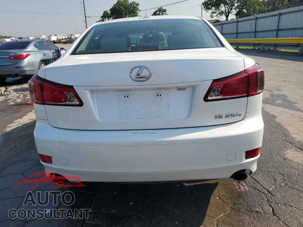 LEXUS IS 2012 - JTHBF5C27C5173053