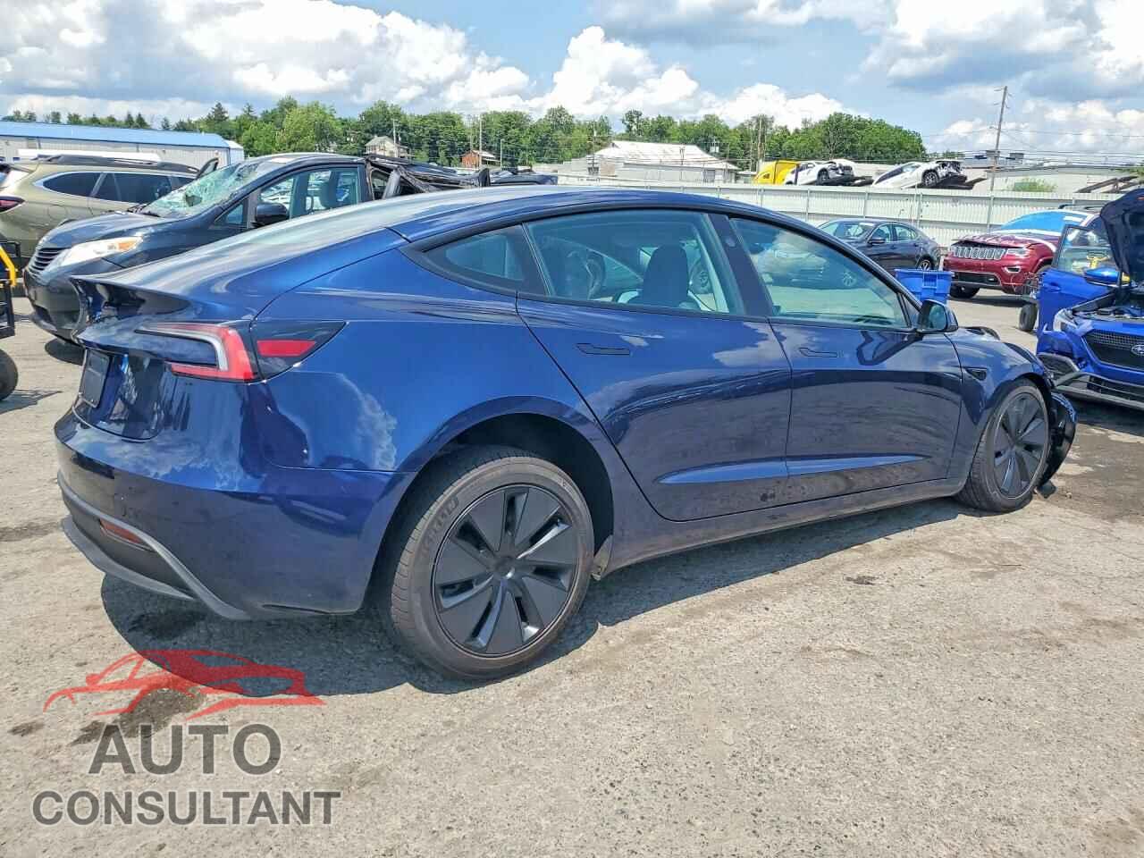 TESLA MODEL 3 2026 - 5YJ3E1EA4TF203758