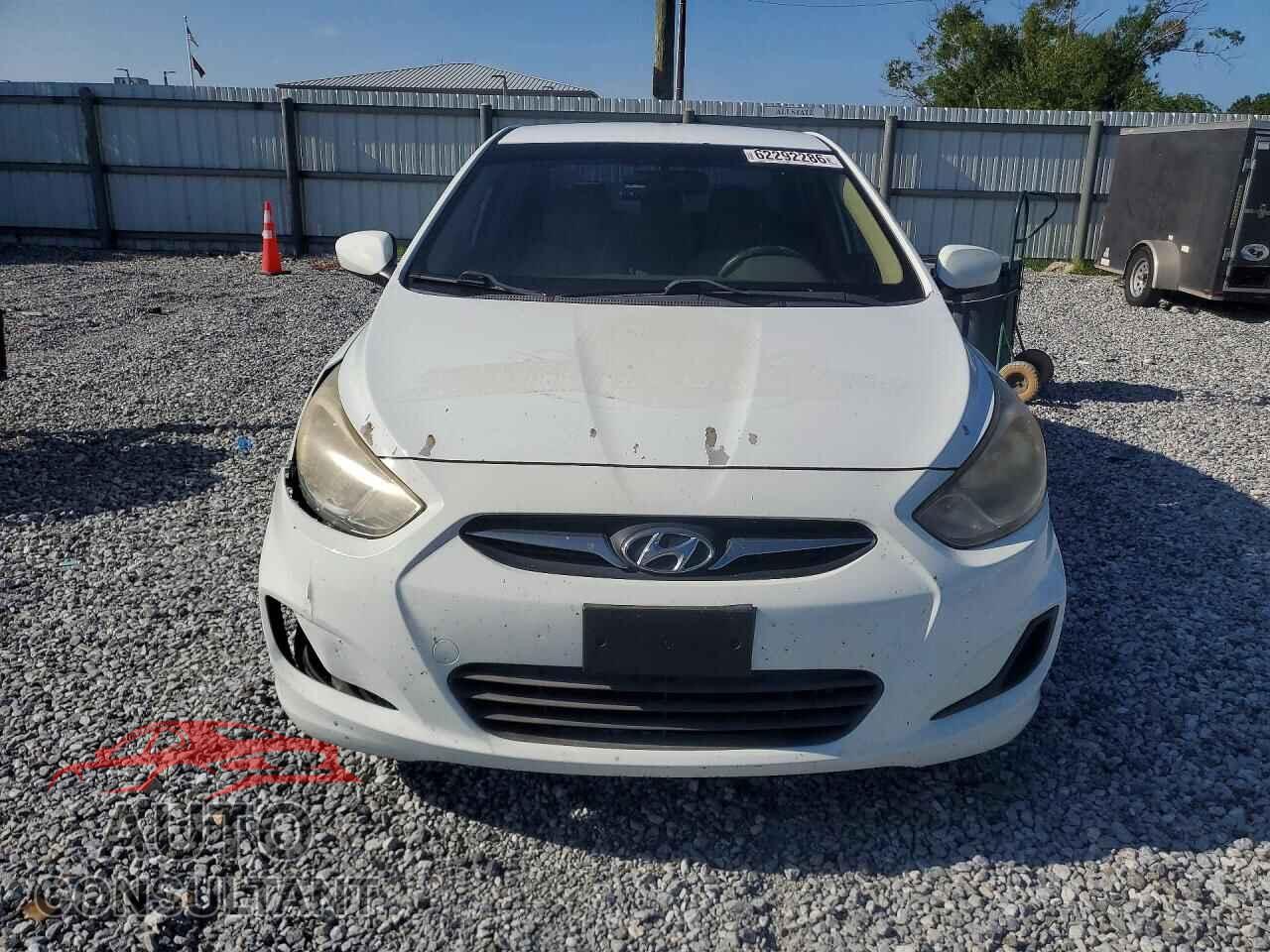 HYUNDAI ACCENT 2012 - KMHCT4AE5CU070141