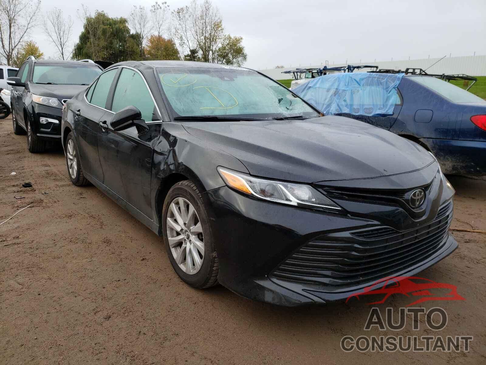 TOYOTA CAMRY 2018 - 4T1B11HK3JU646883