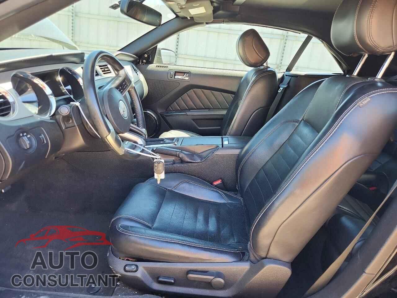 FORD MUSTANG 2013 - 1ZVBP8EM9D5211203