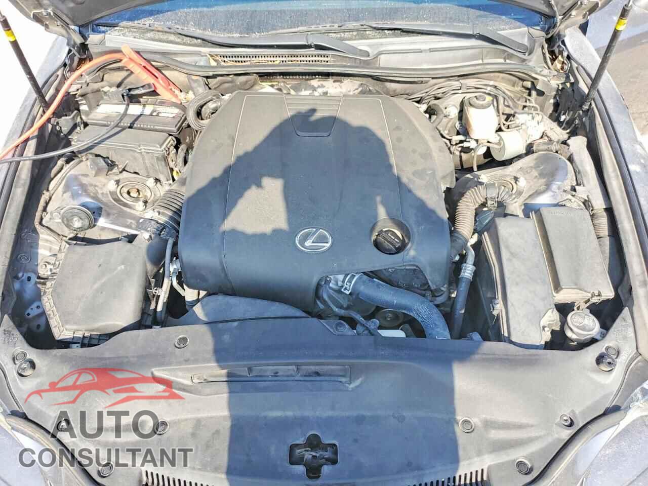 LEXUS IS 2014 - JTHBF1D20E5039141