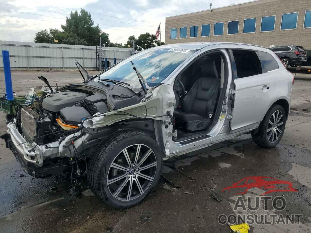 VOLVO XC60 2017 - YV449MRU9H2133650