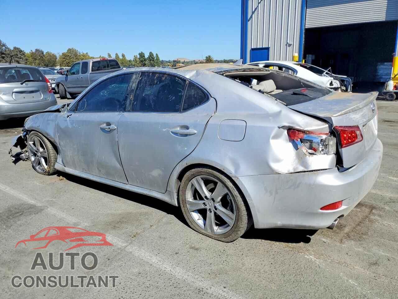 LEXUS IS 2012 - JTHBF5C24C5157554