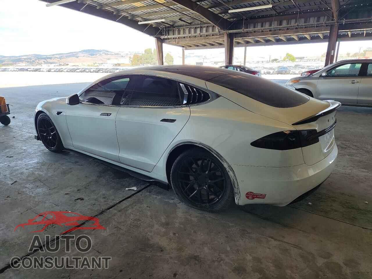 TESLA MODEL S 2017 - 5YJSA1E27HF197168