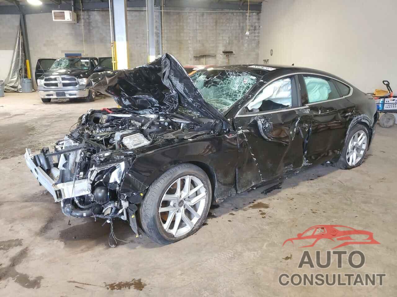 AUDI A5 2024 - WAUFACF5XRA085414