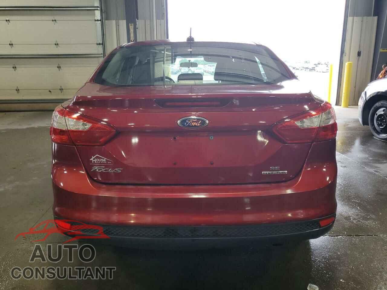 FORD FOCUS 2014 - 1FADP3F2XEL224377