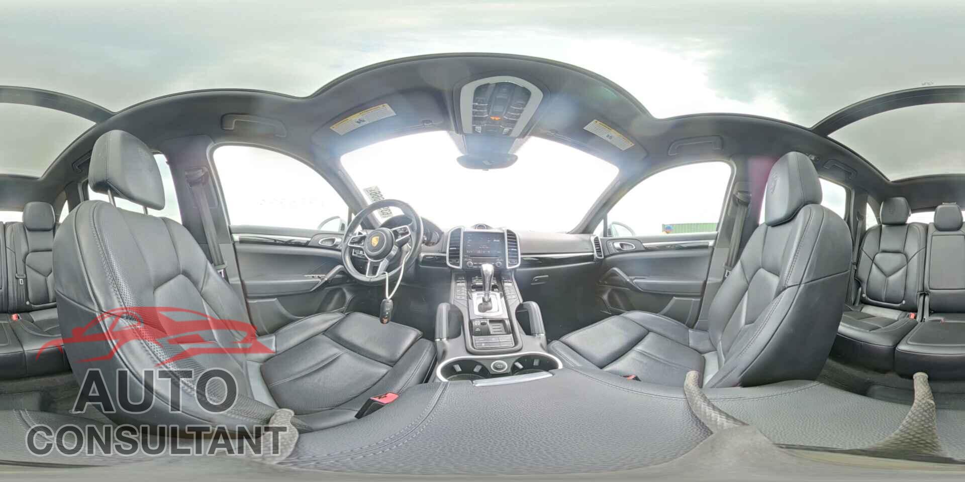 PORSCHE CAYENNE 2017 - WP1AA2A21HKA82865